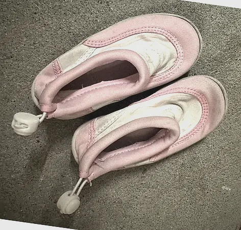 Kinder-Badeschuhe rosa/weiss